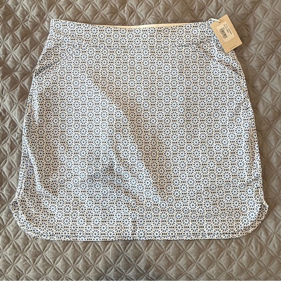 Women’s Peter Millar Sport Skort Size L New with tag Golf - Picture 1 of 4